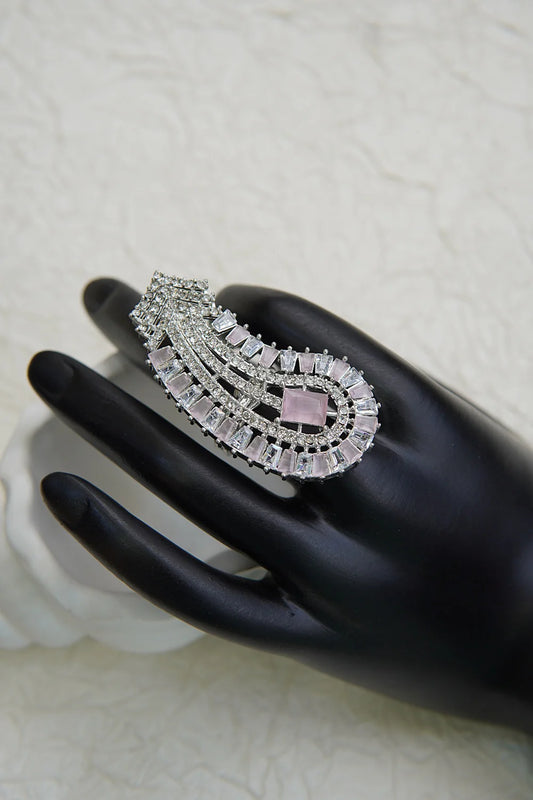 Majestic Curve Shape Fashion Finger Ring