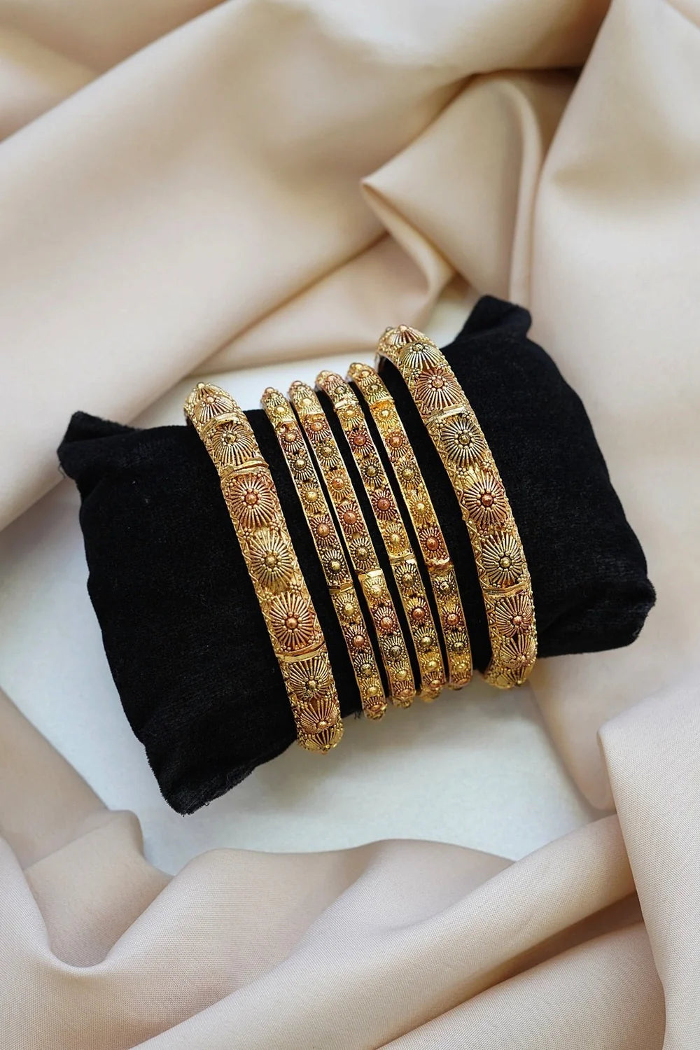 Luxury Madrasi Antique Bridal Churi Kara Set