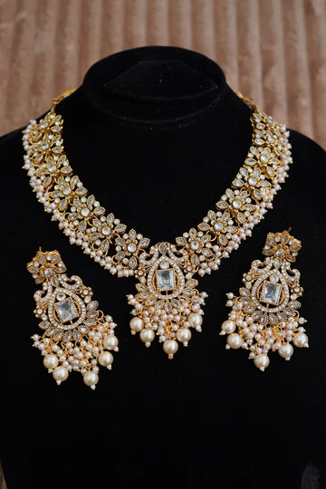 Royal Blossom Gems Necklace Set