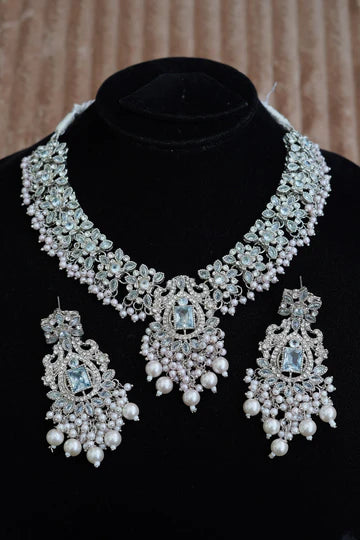 Royal Blossom Gems Necklace Set